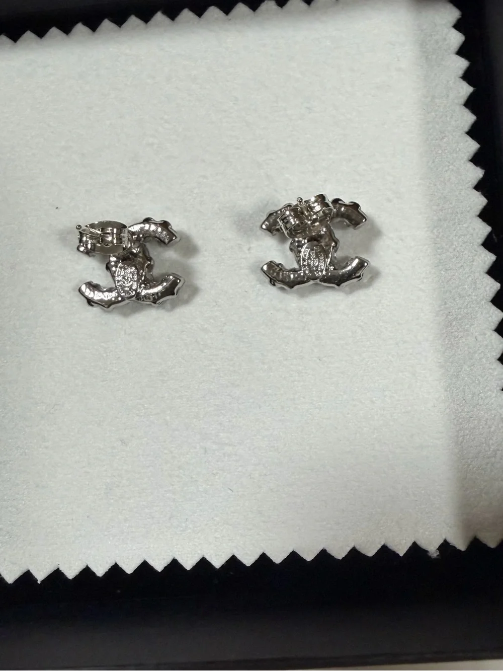 Beautiful earrings - CC